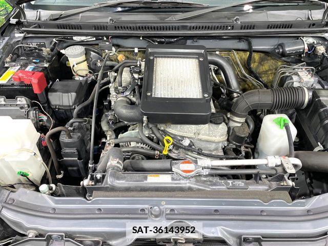 Suzuki JIMNY 2016-02 7785885-17