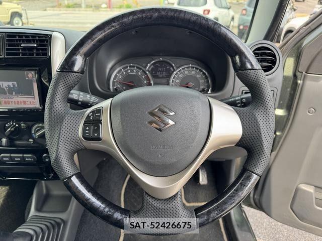 Suzuki JIMNY 2015-01 7785889-15