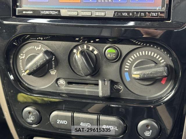 Suzuki JIMNY 2016-02 7785887-19
