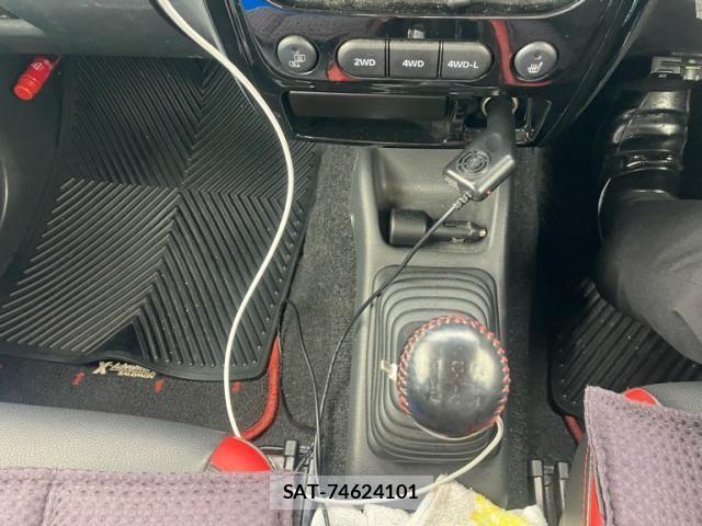 Suzuki JIMNY 2013-02 7785873-14