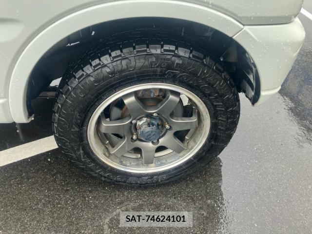 Suzuki JIMNY 2013-02 7785873-5