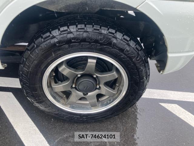 Suzuki JIMNY 2013-02 7785873-6