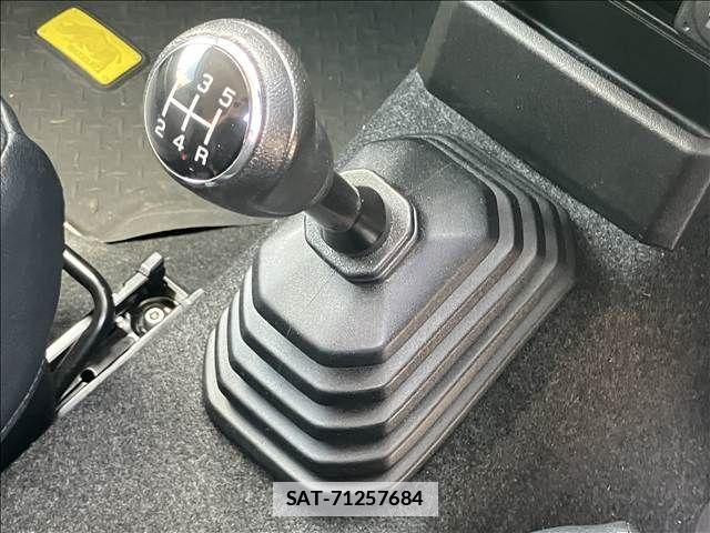 Suzuki JIMNY 2019-08 7785911-4