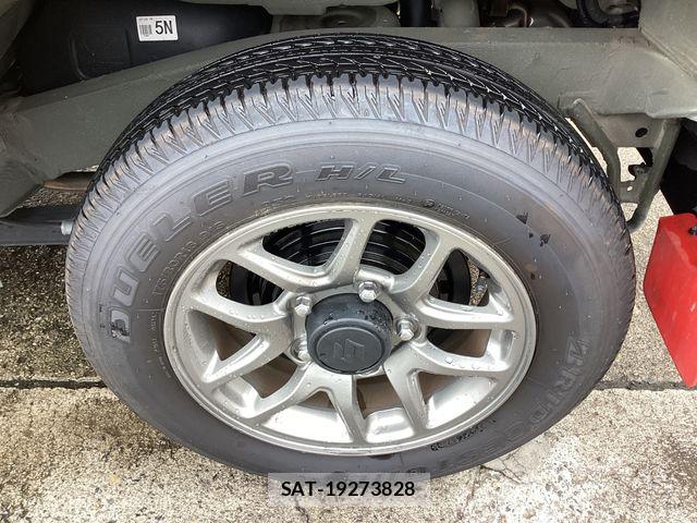 Suzuki JIMNY 2023-12 7877025-10