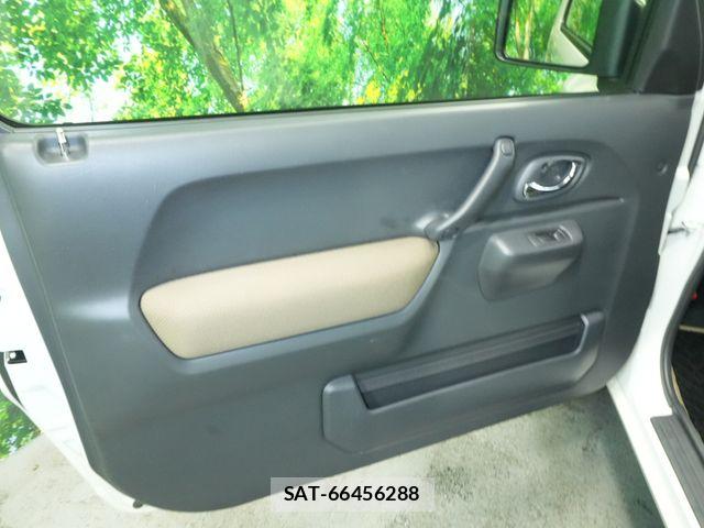 Suzuki JIMNY 2018-02 7877037-21