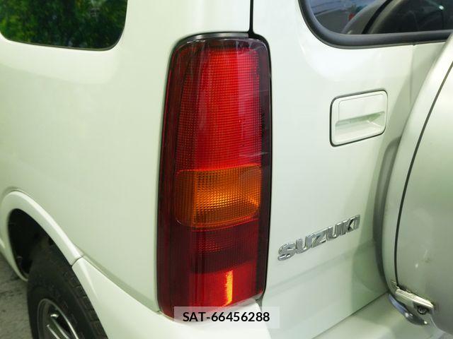 Suzuki JIMNY 2018-02 7877037-28