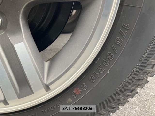 Suzuki JIMNY 2006-10 7877046-8
