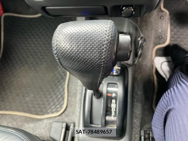 Suzuki JIMNY 2004-07 7877047-20