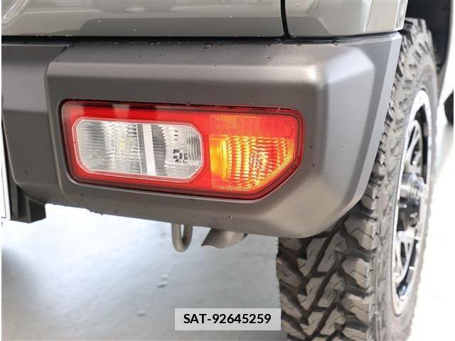 Suzuki JIMNY 2024-04 7902776-25