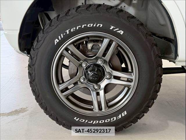 Suzuki JIMNY 2014-06 7902784-9
