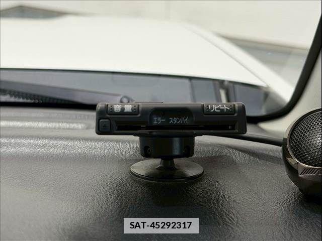 Suzuki JIMNY 2014-06 7902784-28