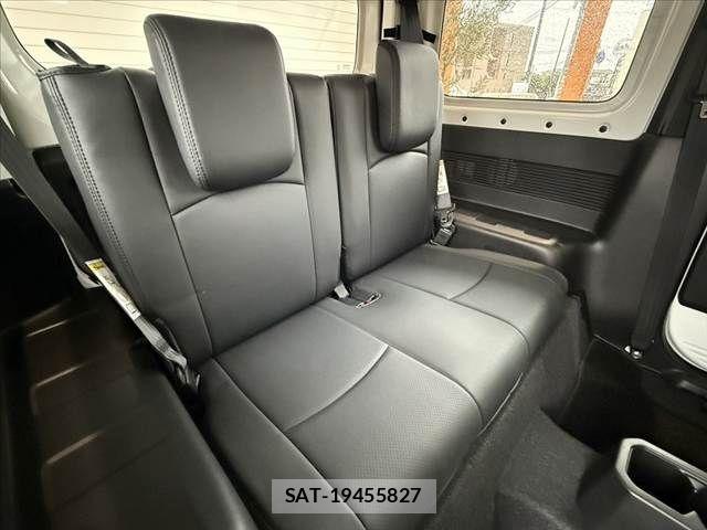 Suzuki JIMNY 2023-12 7979597-17