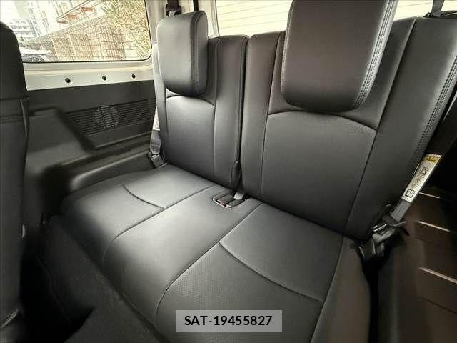 Suzuki JIMNY 2023-12 7979597-18