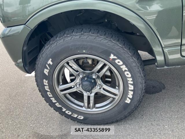 Suzuki JIMNY 2017-03 7979603-12