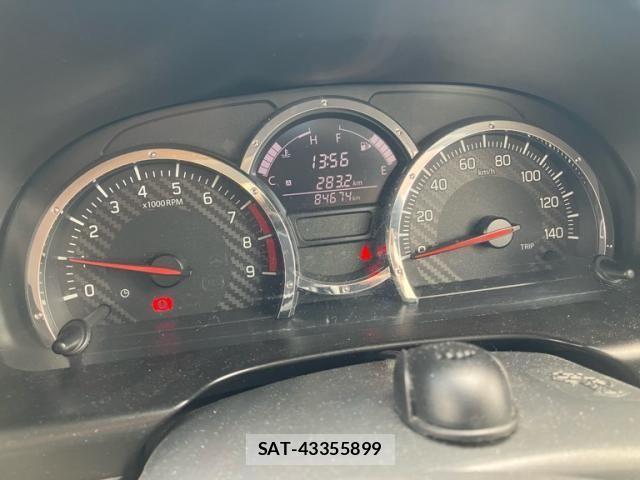 Suzuki JIMNY 2017-03 7979603-24