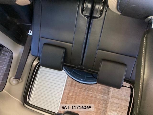 Suzuki JIMNY 2015-01 7979606-15