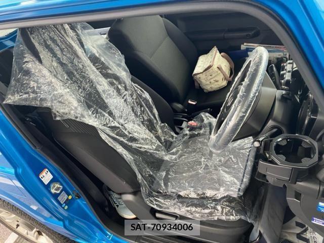 Suzuki JIMNY 2018-07 8036165-8