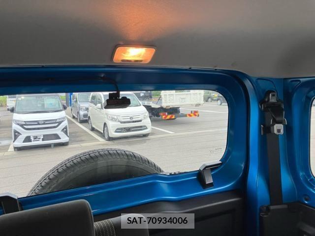 Suzuki JIMNY 2018-07 8036165-18