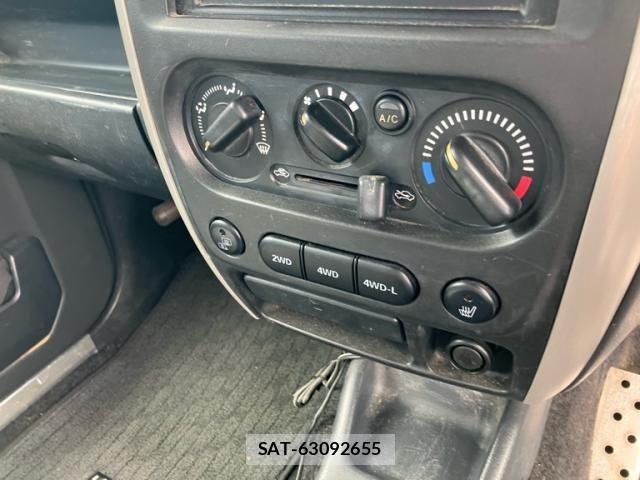 Suzuki JIMNY 2009-10 8036173-18