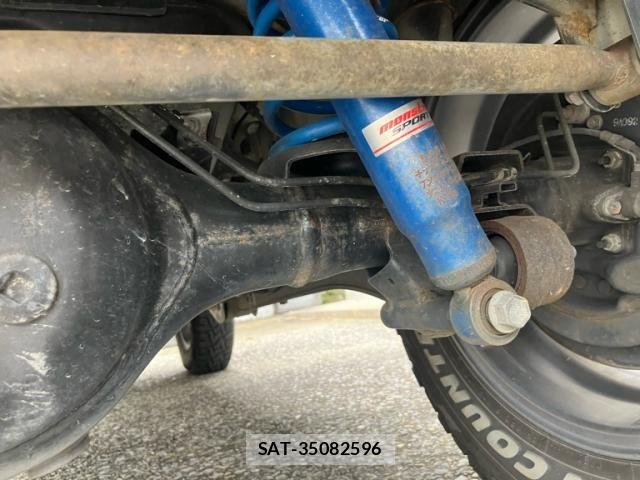 Suzuki JIMNY 2009-01 8036172-9
