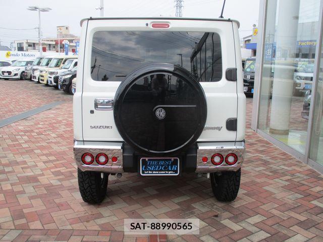 Suzuki JIMNY 2021-11 8036131-4