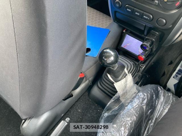 Suzuki JIMNY 2011-02 8036174-16