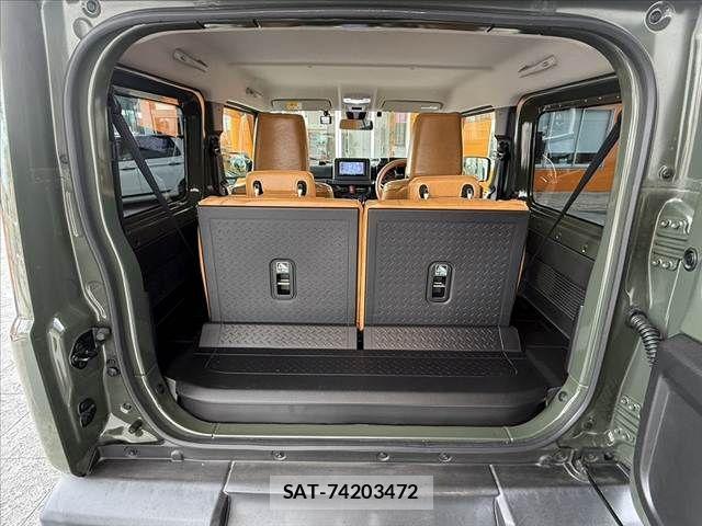 Suzuki JIMNY 2019-04 8036155-19