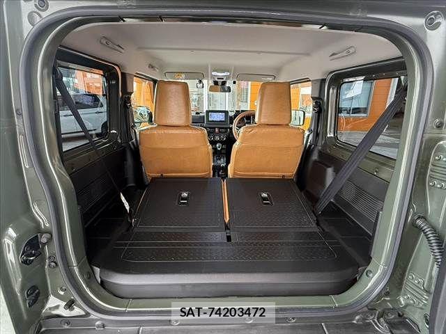 Suzuki JIMNY 2019-04 8036155-20