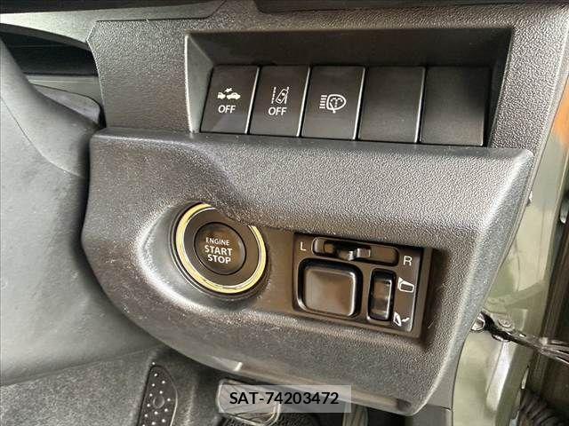 Suzuki JIMNY 2019-04 8036155-26