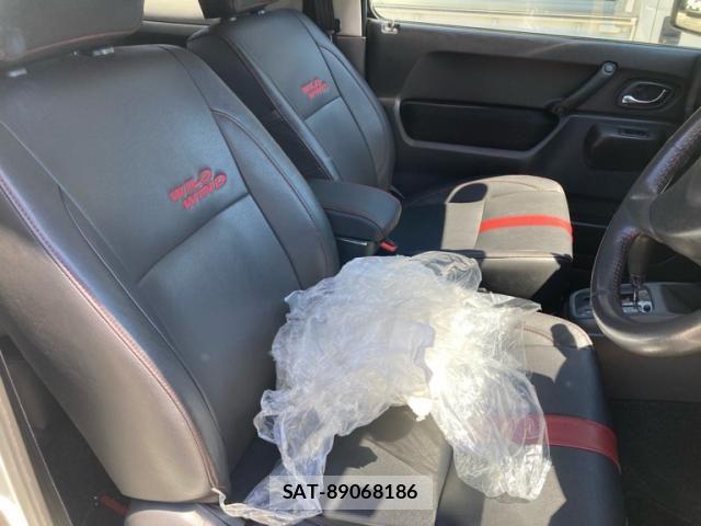 Suzuki JIMNY 2009-04 8036171-12