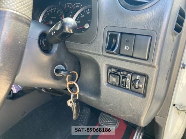 Suzuki JIMNY 2009-04 8036171-14