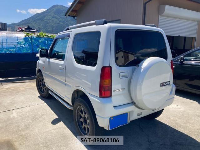 Suzuki JIMNY 2009-04 8036171-3