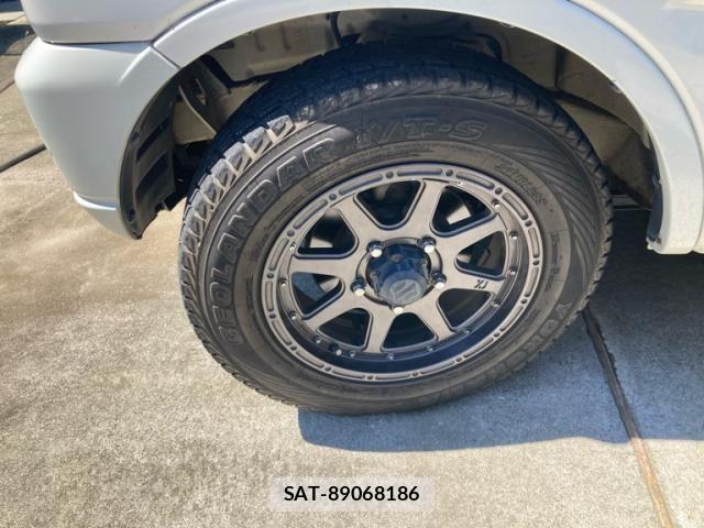 Suzuki JIMNY 2009-04 8036171-8