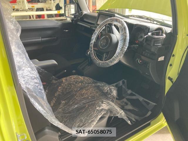 Suzuki JIMNY 2019-04 8036161-26