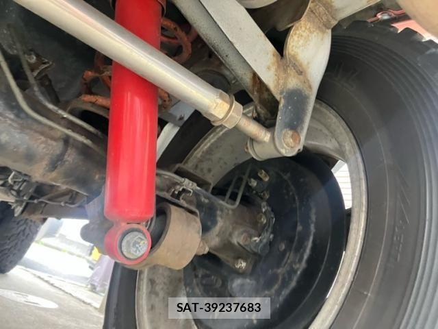 Suzuki JIMNY 2002-09 8074168-25