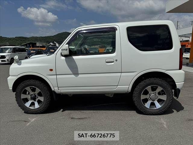 Suzuki JIMNY 2010-06 8074166-11