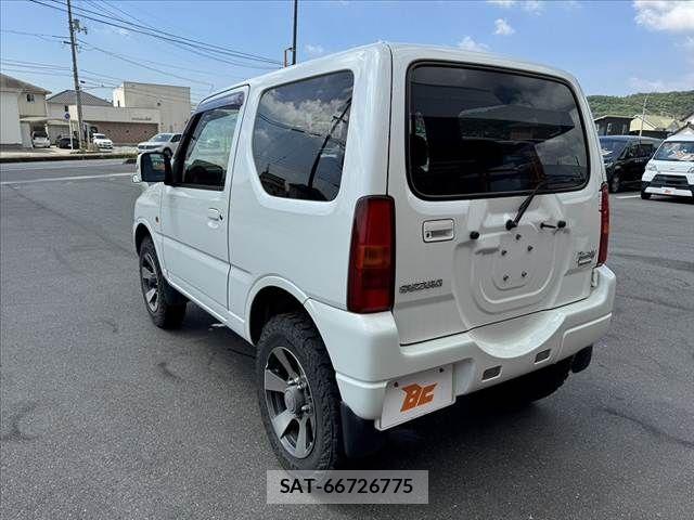 Suzuki JIMNY 2010-06 8074166-12