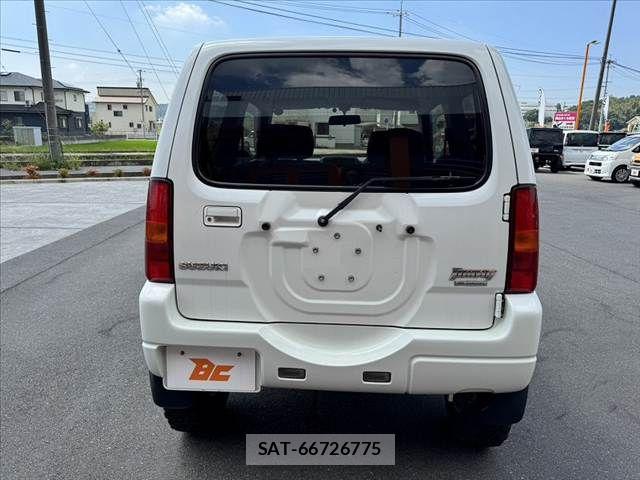 Suzuki JIMNY 2010-06 8074166-13