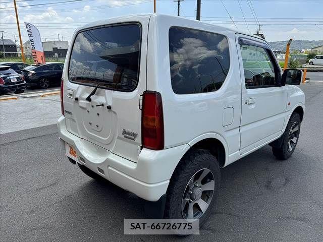 Suzuki JIMNY 2010-06 8074166-14