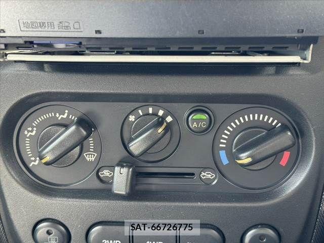 Suzuki JIMNY 2010-06 8074166-21