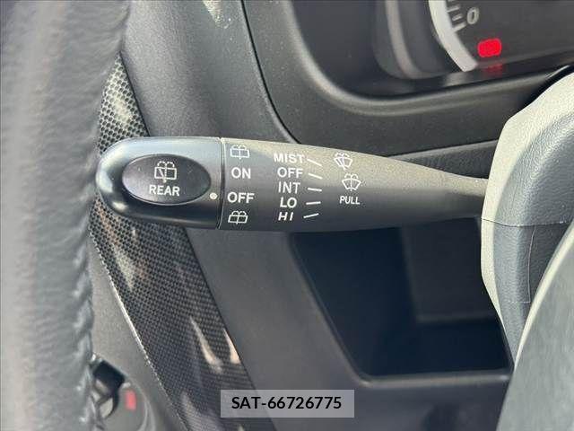 Suzuki JIMNY 2010-06 8074166-26