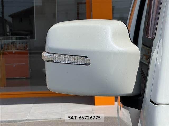 Suzuki JIMNY 2010-06 8074166-28