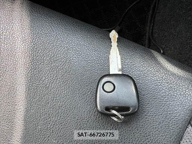 Suzuki JIMNY 2010-06 8074166-6