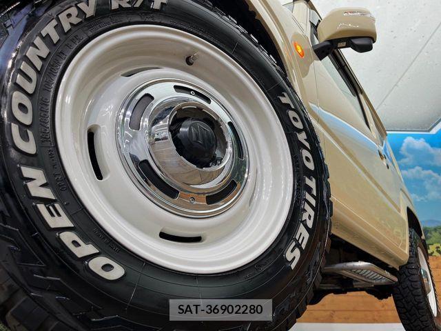 Suzuki JIMNY 2024-06 8074149-13
