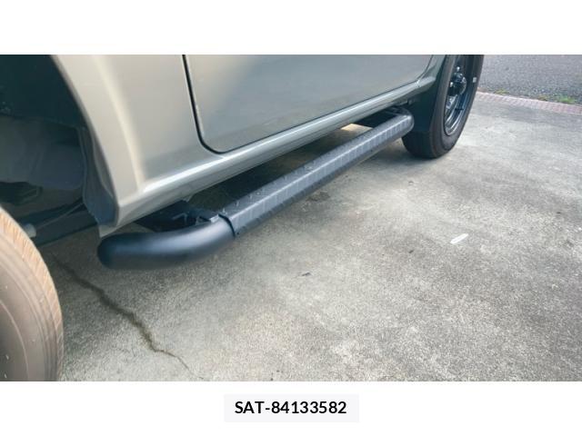 Suzuki JIMNY 2023-10 8099838-23