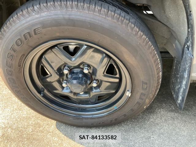 Suzuki JIMNY 2023-10 8099838-4