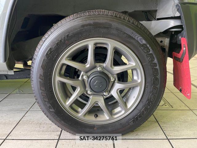 Suzuki JIMNY 2023-09 8099825-12