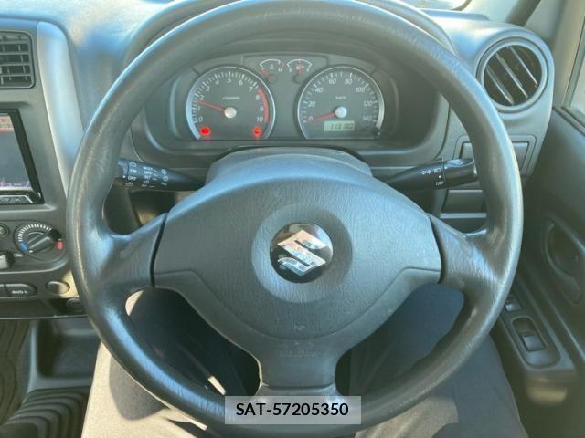 Suzuki JIMNY 2013-06 8099845-10
