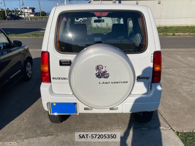 Suzuki JIMNY 2013-06 8099845-2