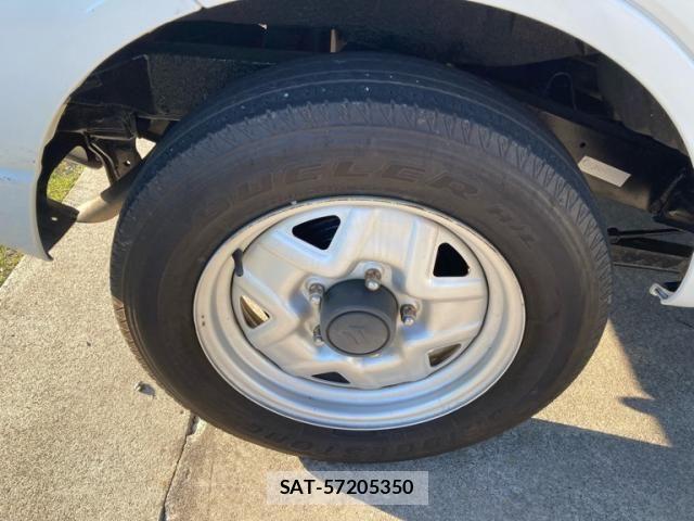 Suzuki JIMNY 2013-06 8099845-4